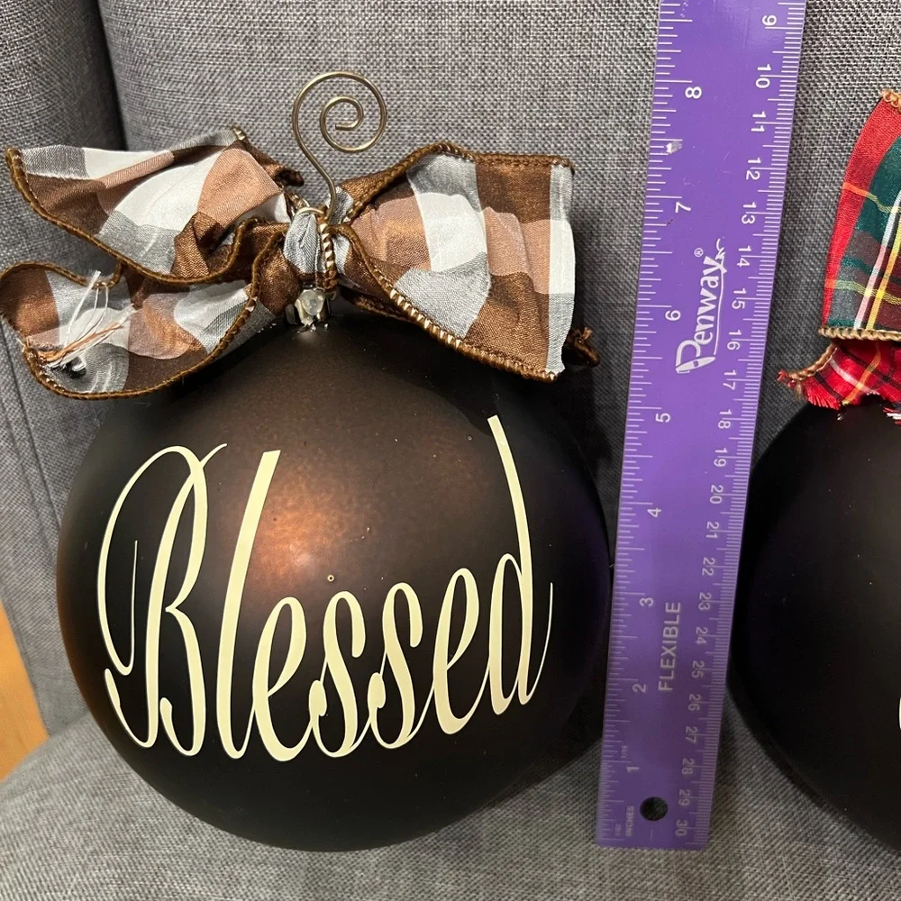 2 XL blessed & thankful glass ornaments